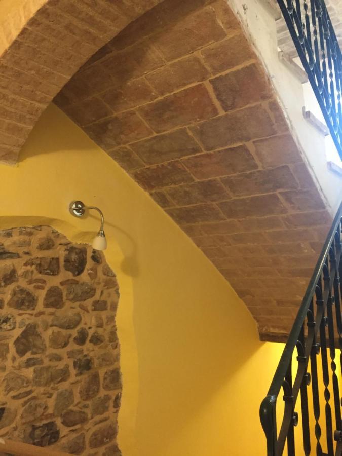 Ababo Affittacamere Quattro Castella Exterior foto